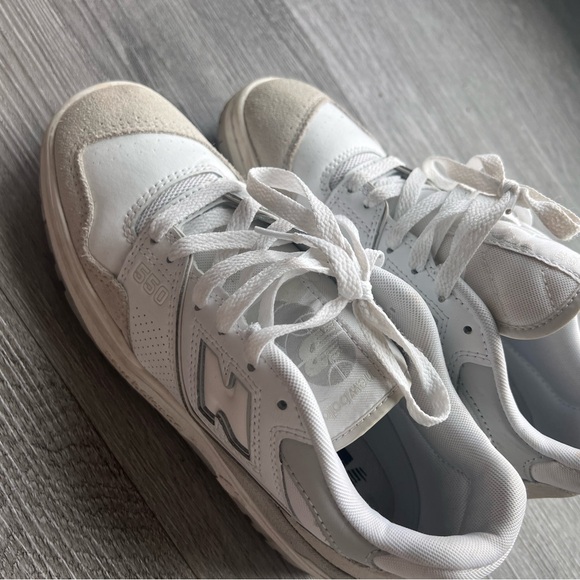 New Balance 550 Size 6.5 White Summer Fog - Picture 3 of 5